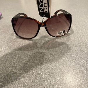NWT NYS City Sunglasses